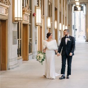 Faux fur wedding stole / shawl